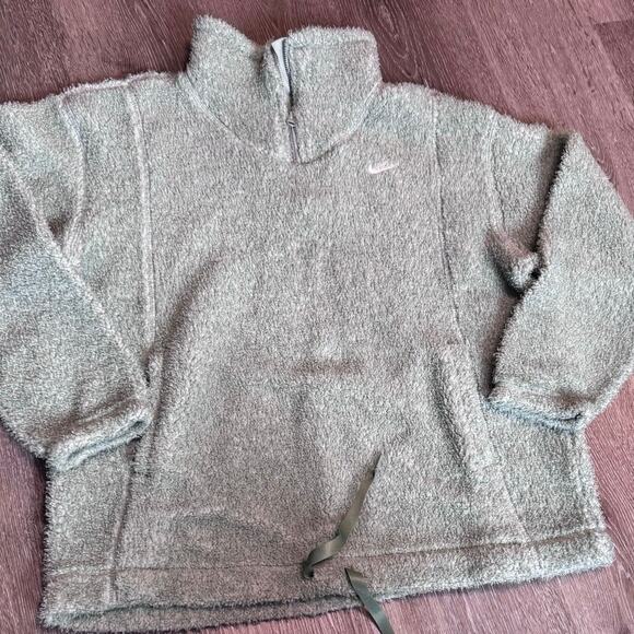 Nike Therma Fit Green Oversized Fit 1/4 Zip Size Medium Women’s - Picture 1 of 4